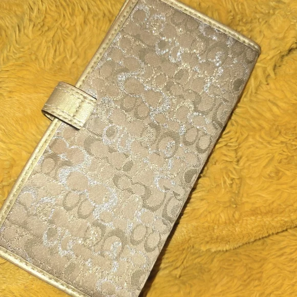 Sold Vintage Coach Lurex Metallic Snap Wallet - Picture 4 of 5